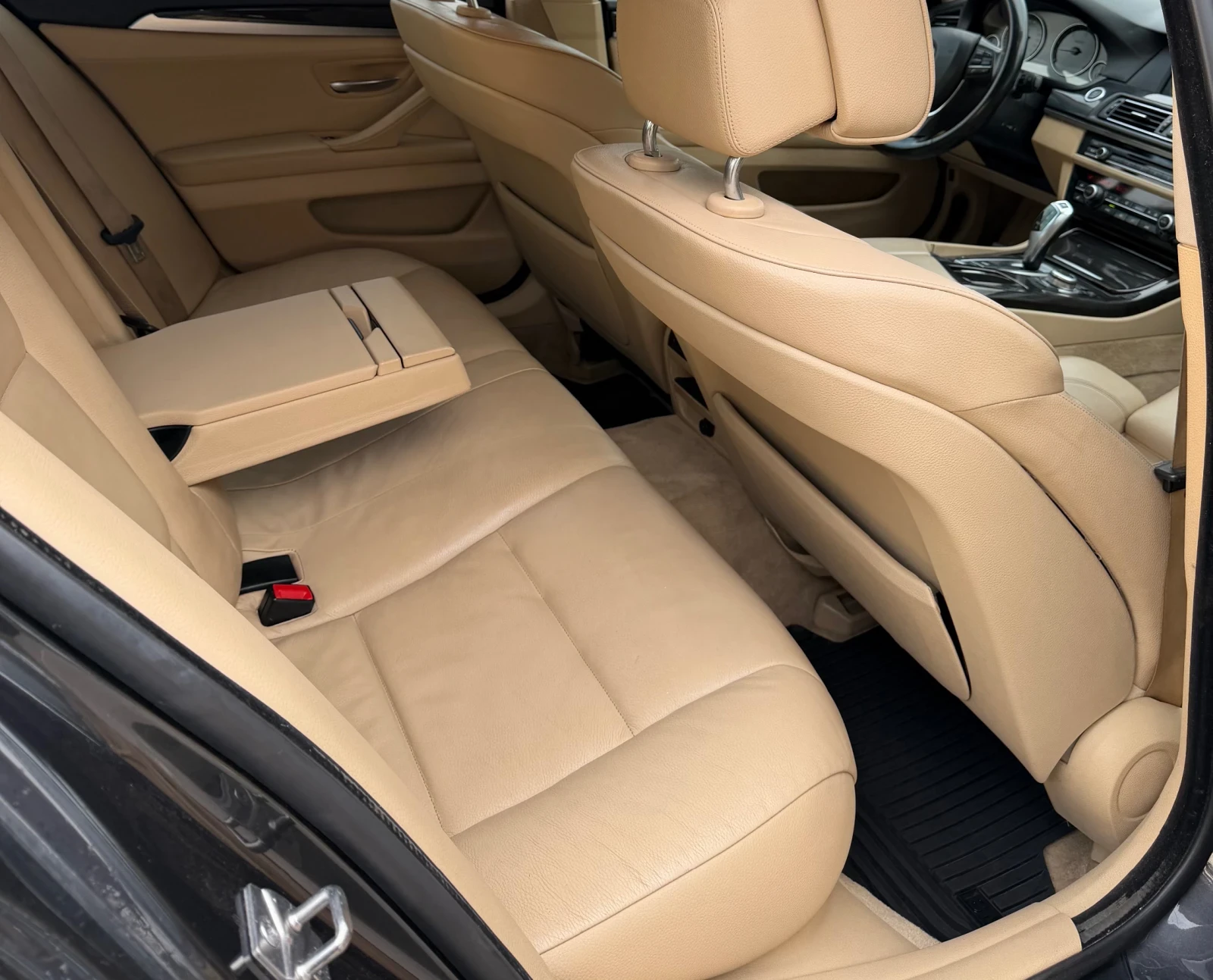 BMW 530 M-Пакет/УНИКАТ/20  , снимка 13 - Автомобили и джипове - 55381569
