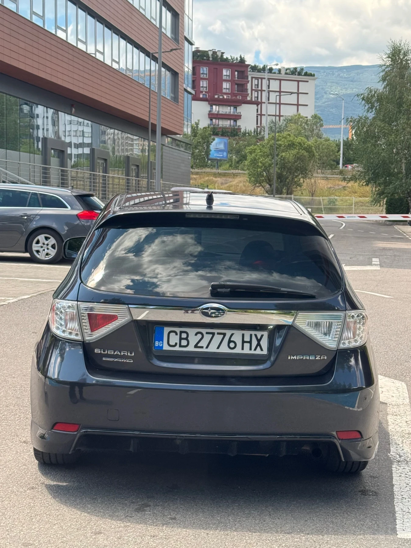 Subaru Impreza 1.5i AWD 5 скорости, снимка 7 - Автомобили и джипове - 55413852