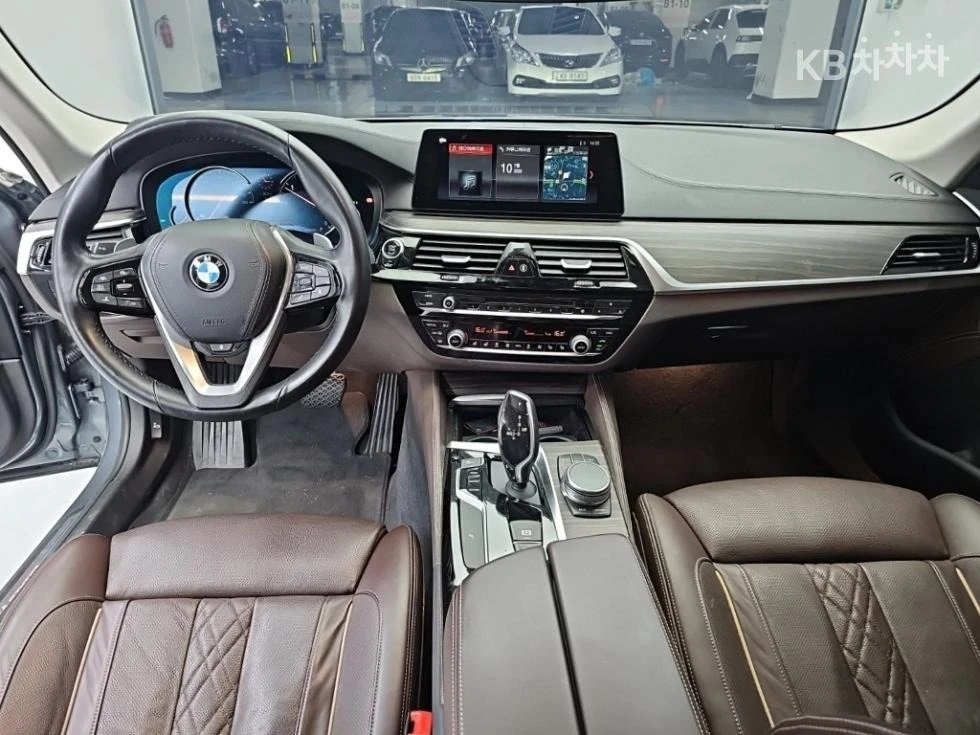 BMW 520 xDrive Luxury Plus (G30) | Mobile.bg � ����������� 5