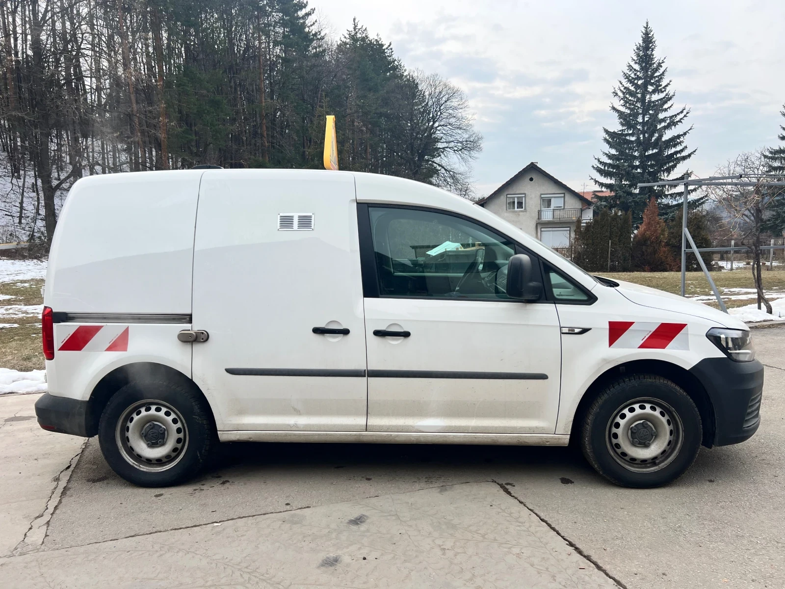 VW Caddy 1.4 CNG, снимка 4 - Автомобили и джипове - 55501083