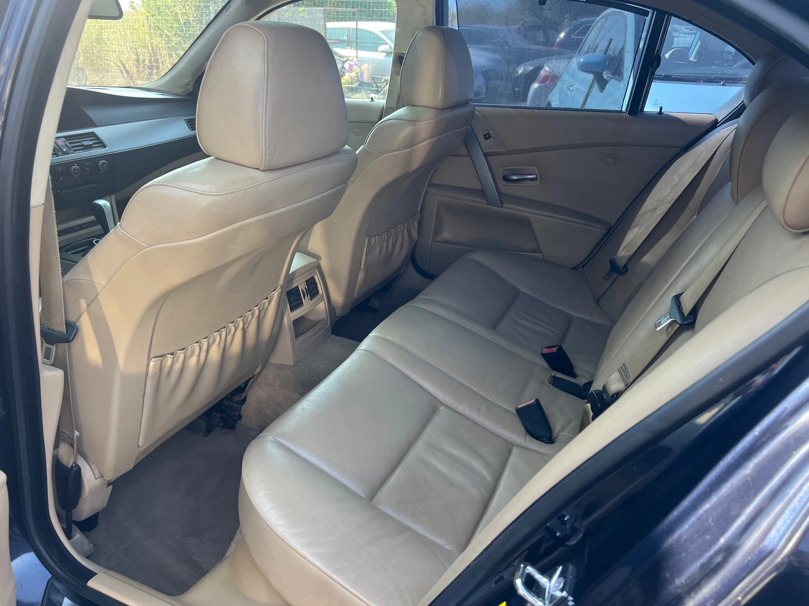BMW 520, снимка 15 - Автомобили и джипове - 55582731