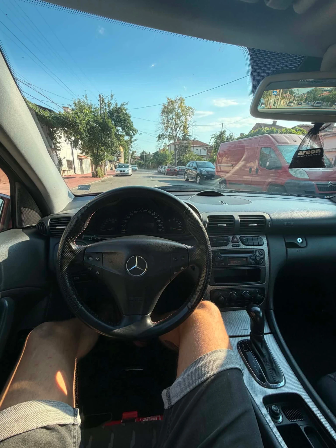 Mercedes-Benz CLC 200, снимка 5 - Автомобили и джипове - 55618697