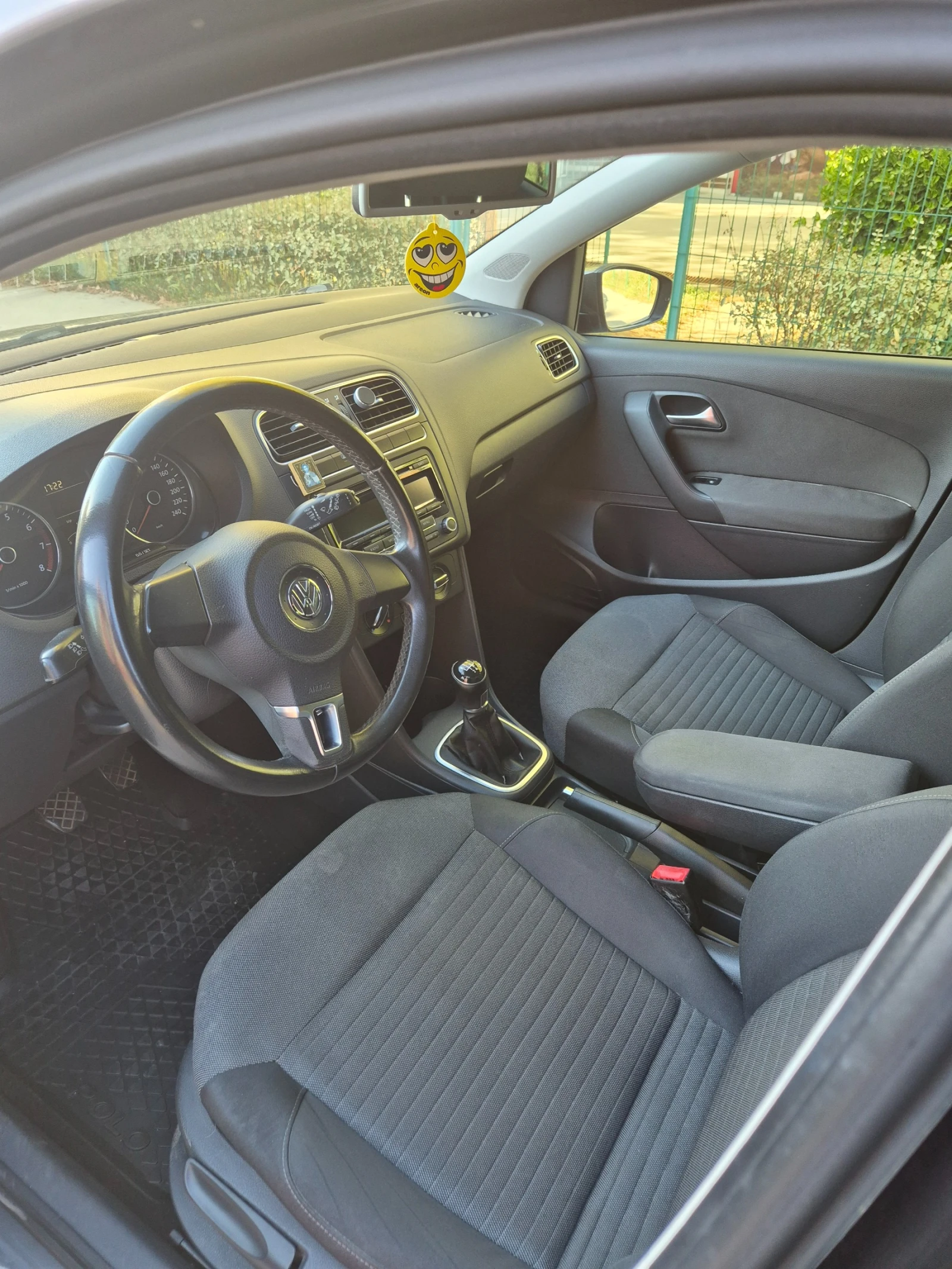 VW Polo 1.4, снимка 10 - Автомобили и джипове - 55997978