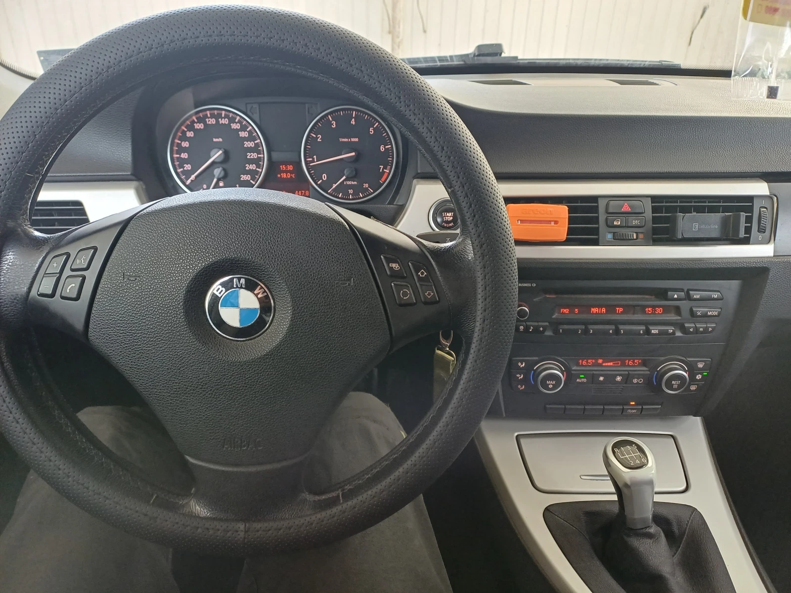 BMW 320 Е90 FASE 6 skorosti, снимка 9 - Автомобили и джипове - 56335912