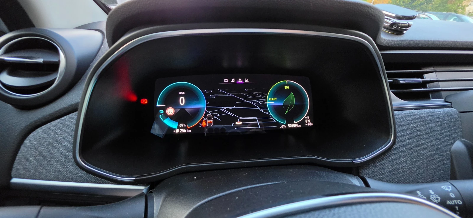 Renault Zoe R135, снимка 9 - Автомобили и джипове - 56462820