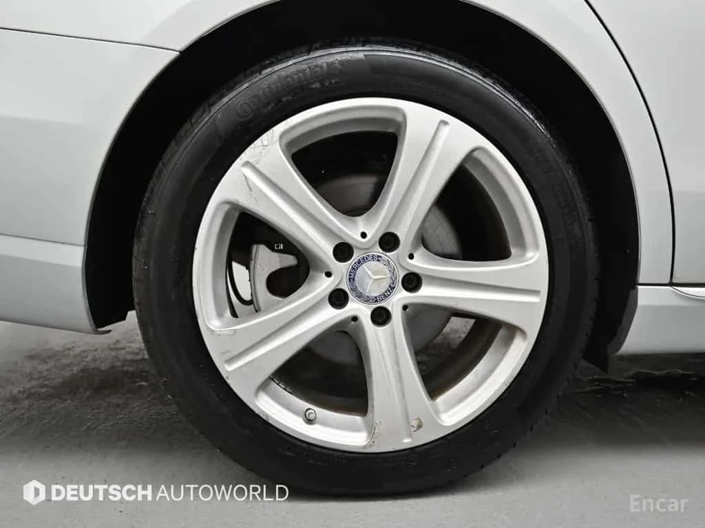 Mercedes-Benz E 220 * E220d 4MATIC Avantgarde * , снимка 5 - Автомобили и джипове - 56563900