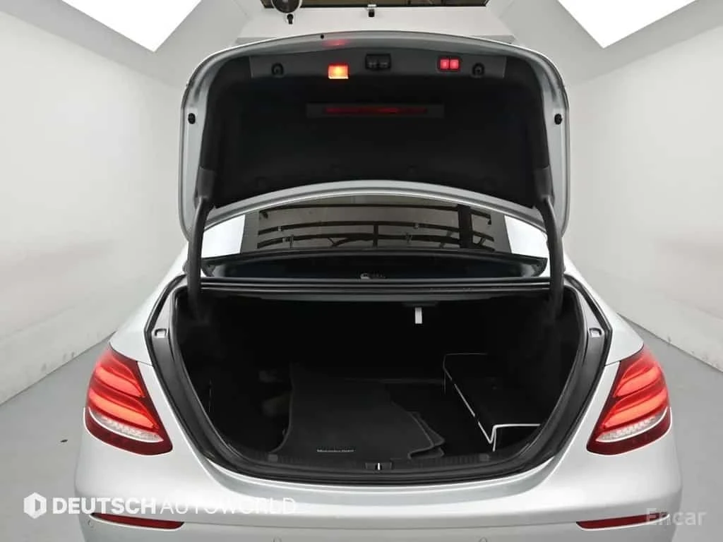 Mercedes-Benz E 220 * E220d 4MATIC Avantgarde * , снимка 16 - Автомобили и джипове - 56563900
