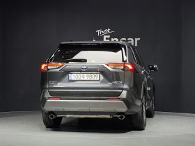 Toyota Rav4 2.5 4WD Hybrid| 219к.с.| ВКЛ.ТЕХНОТЕСТ, снимка 4