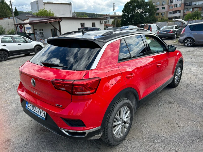 VW T-Roc SUV, снимка 3 - Автомобили и джипове - 46784433