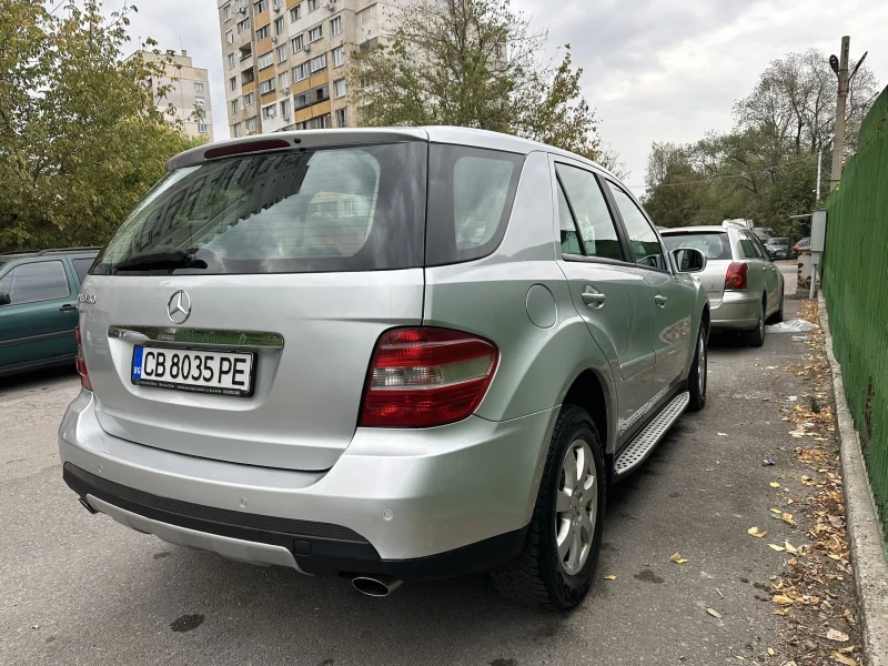 Mercedes-Benz ML 350 Бензин 4Matic   Отлично състояние!, снимка 3 - Автомобили и джипове - 52495552