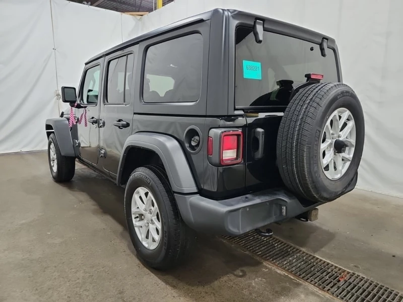 Jeep Wrangler * SPORT S * CARFAX * БЕЗ ПЪРВОНАЧАЛНА ВНОСКА, снимка 4 - Автомобили и джипове - 52928477