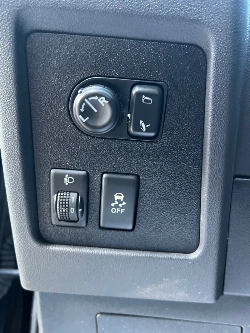 Nissan Qashqai 2.0DCI Facelift, снимка 10 - Автомобили и джипове - 53167504