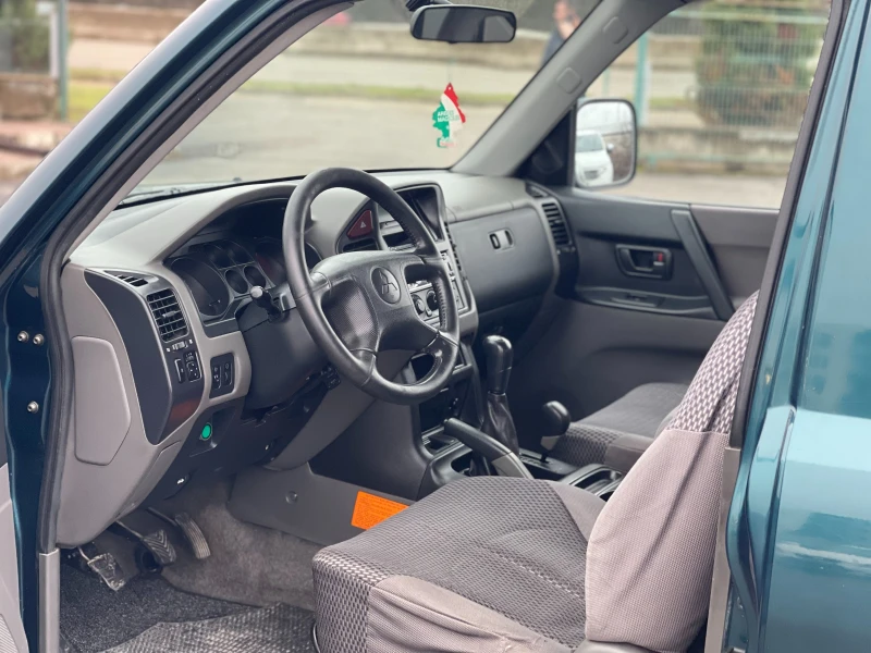 Mitsubishi Pajero 2.5TDi 4x4, снимка 11 - Автомобили и джипове - 53316302