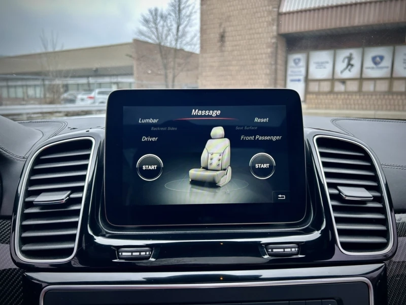 Mercedes-Benz GLE 63 AMG, снимка 12 - Автомобили и джипове - 53500334