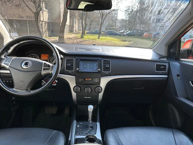 SsangYong Korando  2.0D175кс.4х4автомат, снимка 8 - Автомобили и джипове - 49591046