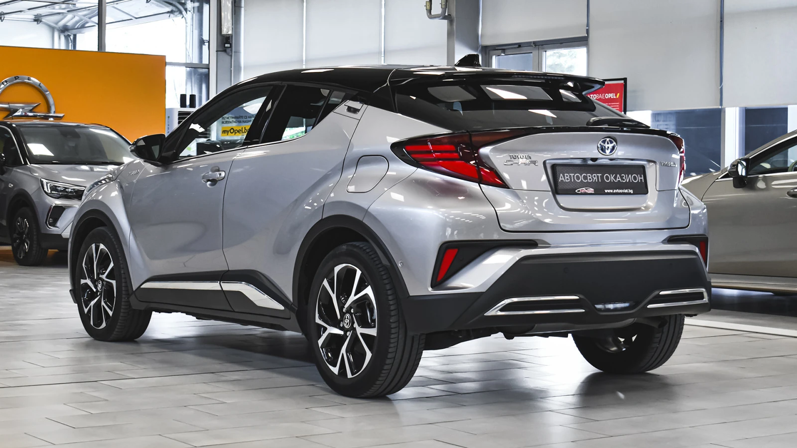 Toyota C-HR 2.0 Hybrid Classy Automatic - изображение 7