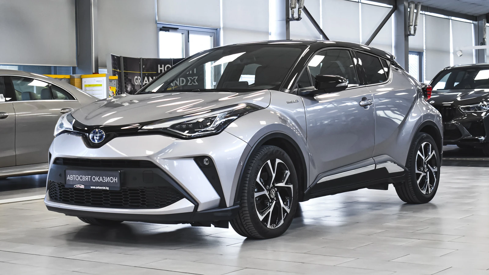 Toyota C-HR 2.0 Hybrid Classy Automatic - изображение 4