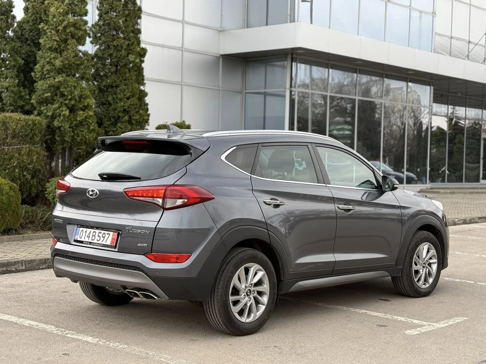 Hyundai Tucson 2.0 CRDi Plena 4WD - изображение 5