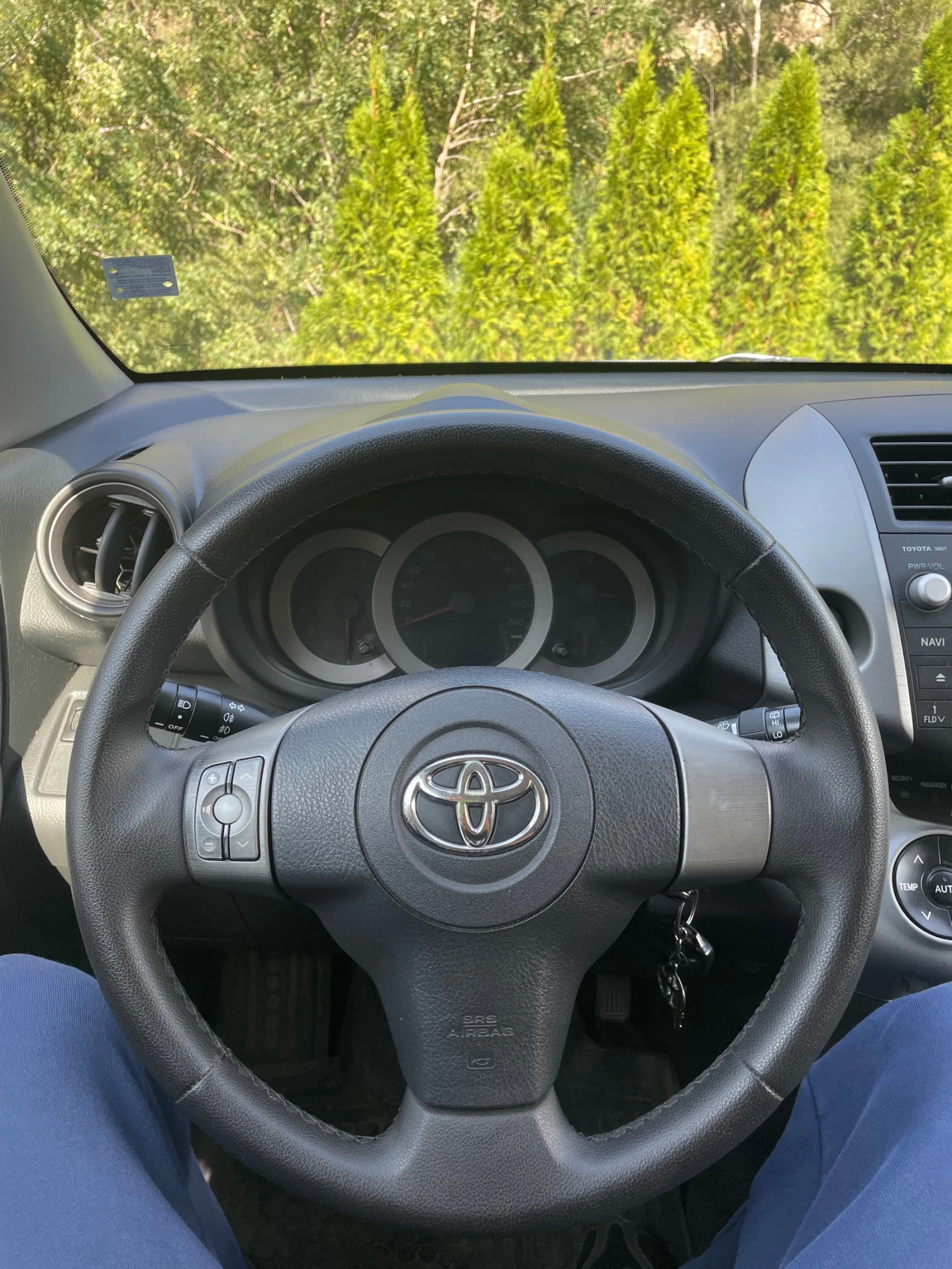 Toyota Rav4 2.2 D4D - изображение 5