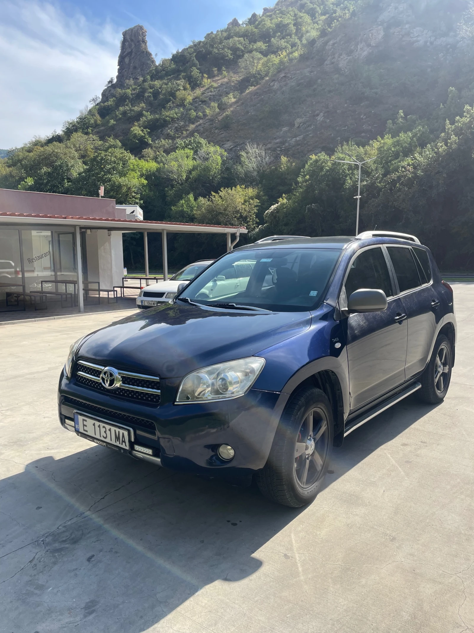 Toyota Rav4 2.2 D4D - изображение 2