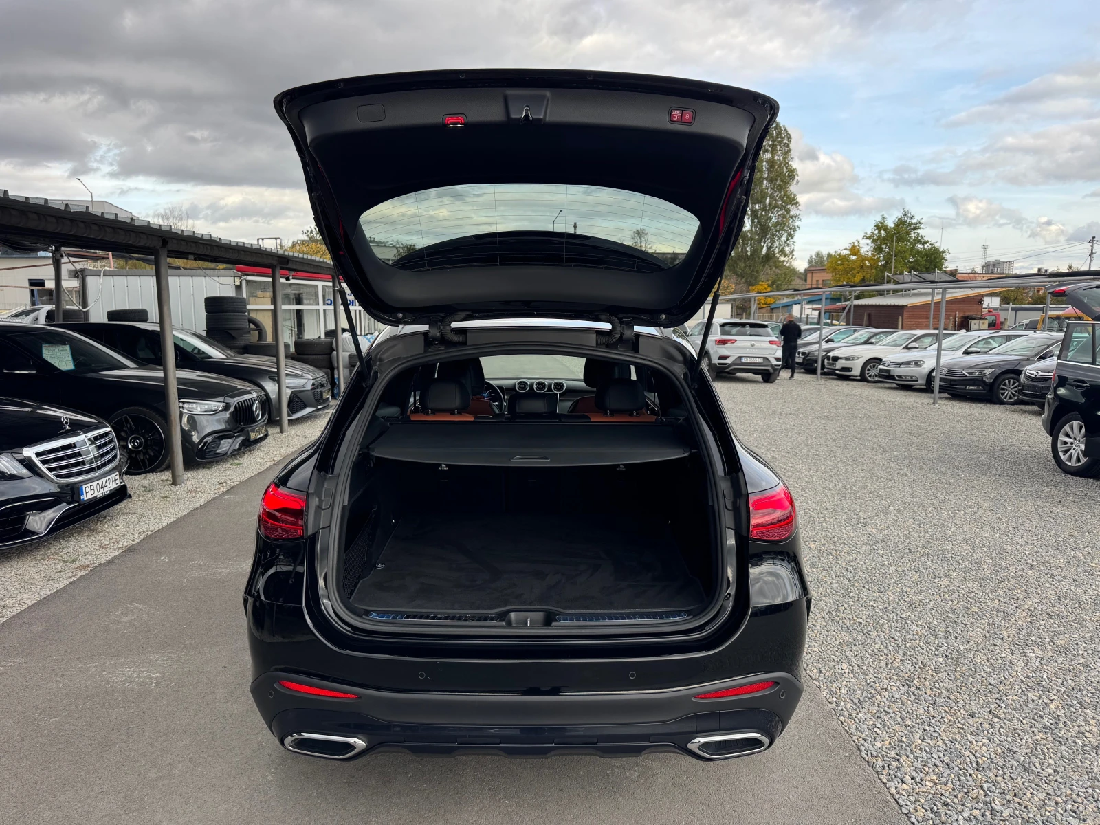 Mercedes-Benz GLC 220 220 4matik AMG 360 камери памет седалки.  - изображение 9