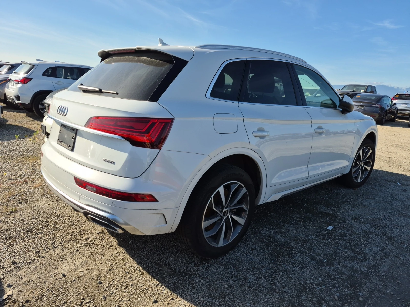 Audi Q5 * CARFAX *    | Mobile.bg   4