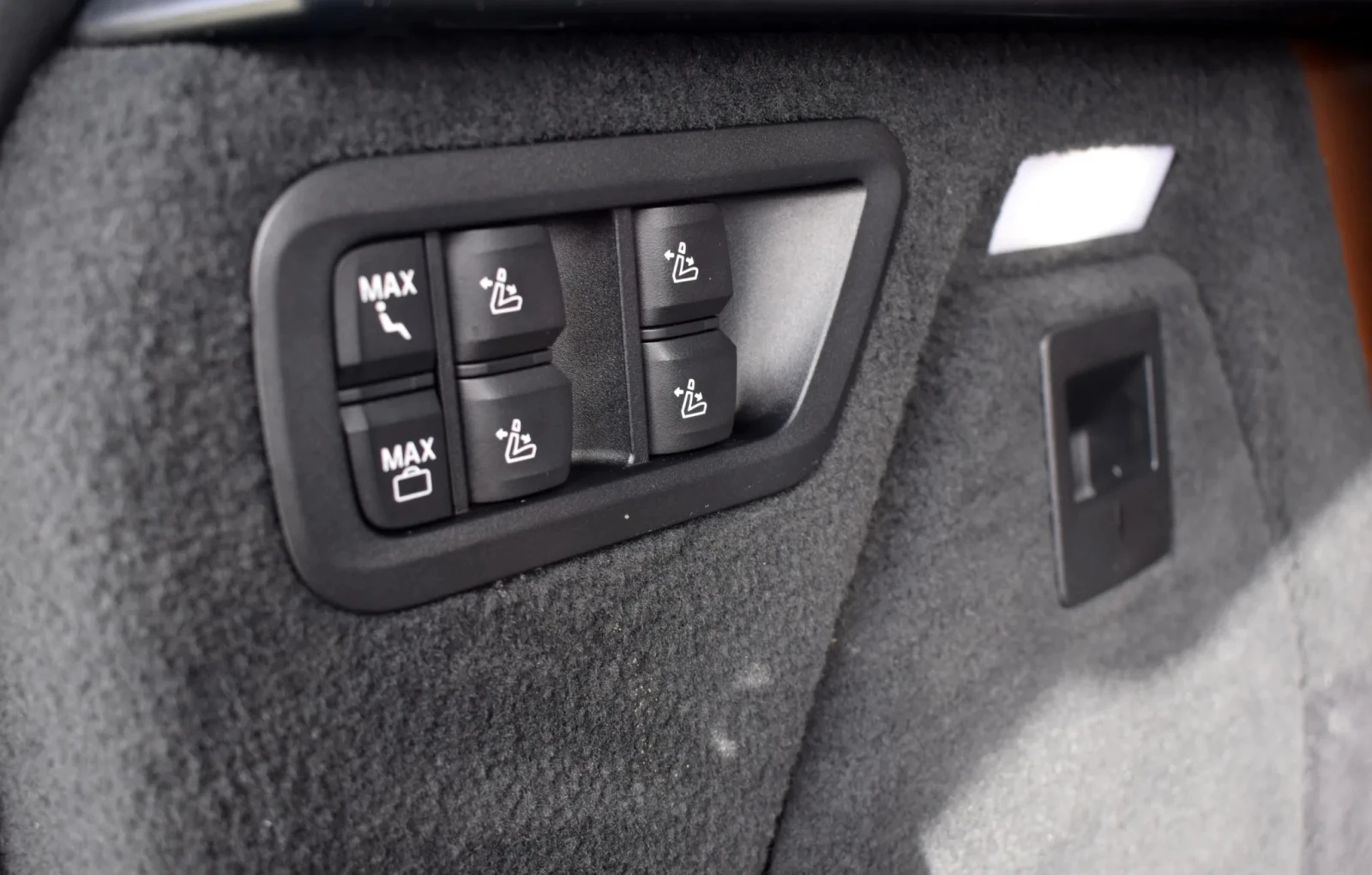 BMW X7 M60i xDrive | Mobile.bg   15