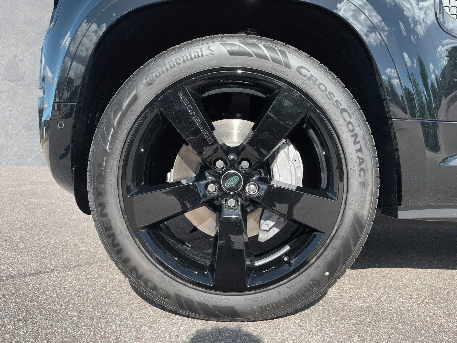 Land Rover Defender 110 D300 X-DYNAMIC HSE BLACK - изображение 9