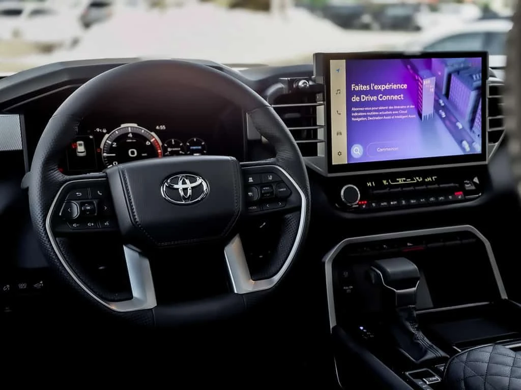 Toyota Sequoia * Limited 4WD | Leather | Sunroof | Alloys * 360 | Mobile.bg � ����������� 10