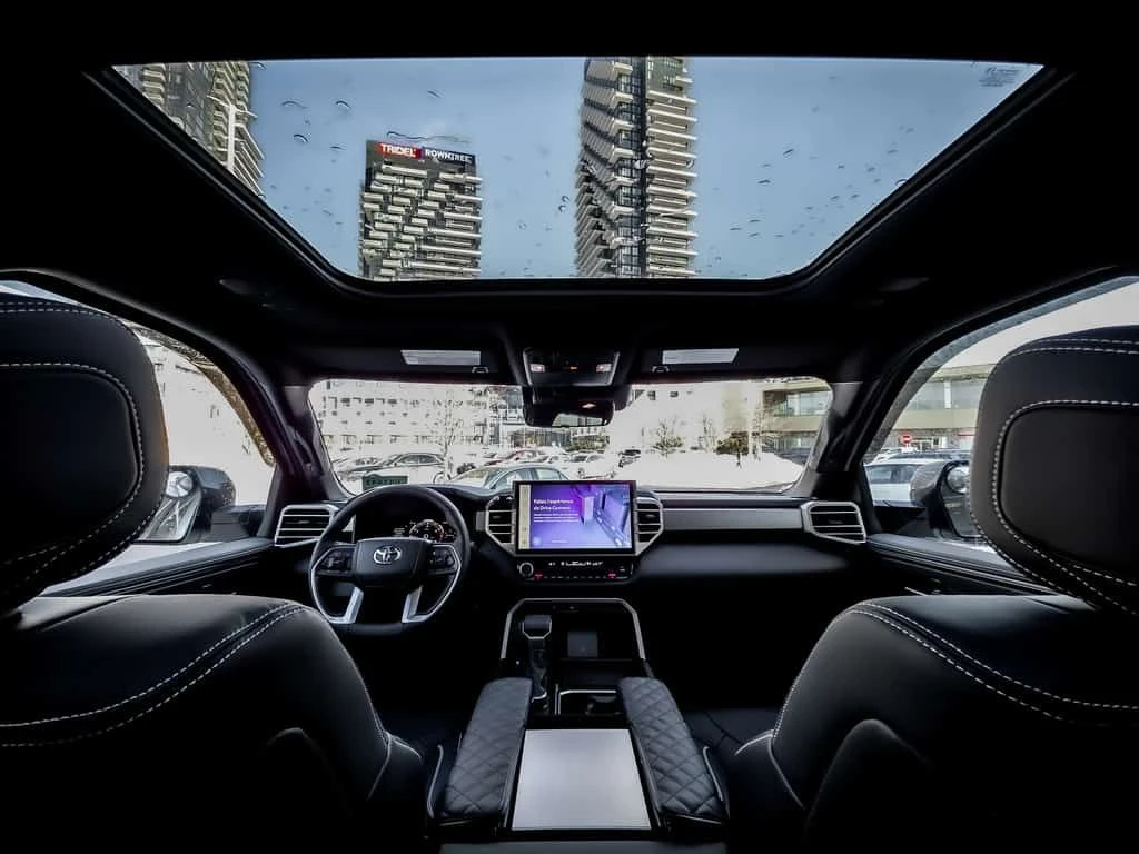 Toyota Sequoia * Limited 4WD | Leather | Sunroof | Alloys * 360 | Mobile.bg � ����������� 12