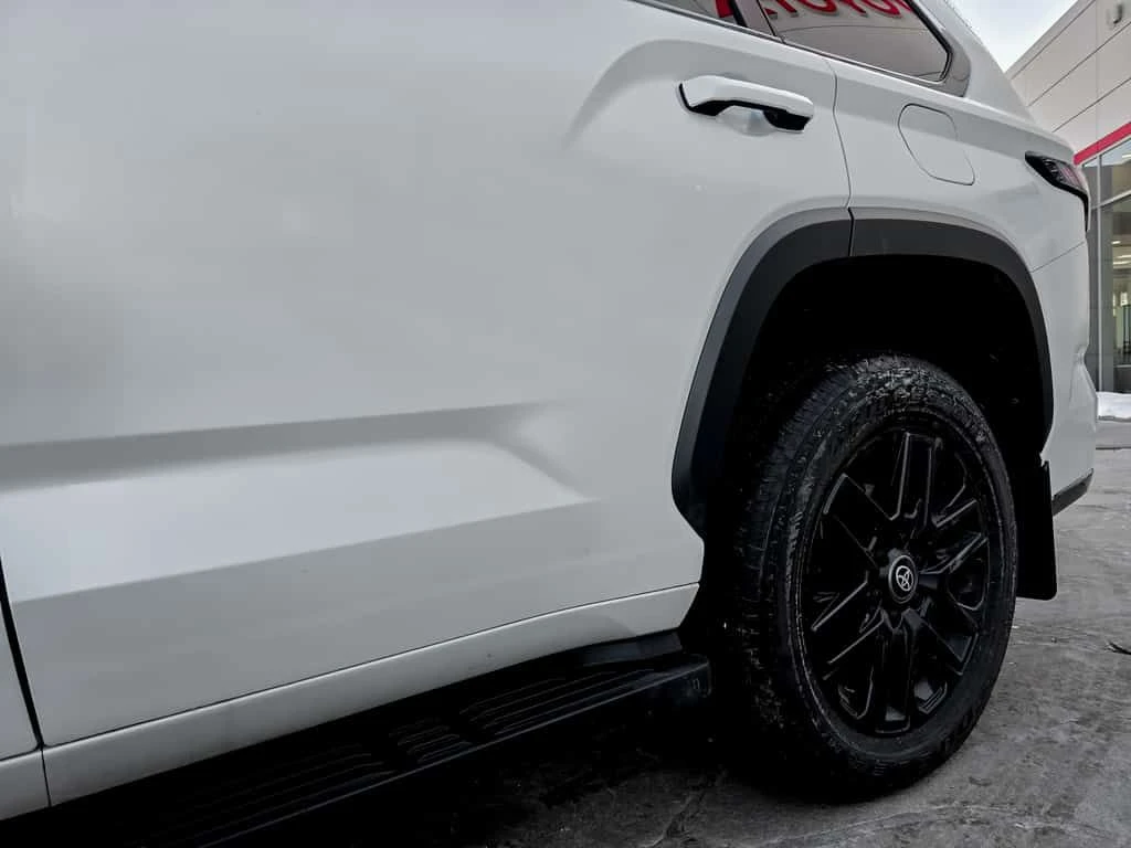 Toyota Sequoia * Limited 4WD | Leather | Sunroof | Alloys * 360 | Mobile.bg � ����������� 7