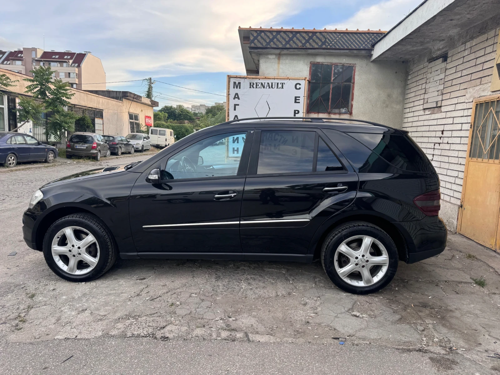 Mercedes-Benz ML 320 3.2CDI 4MATIK, снимка 2 - Автомобили и джипове - 54982227