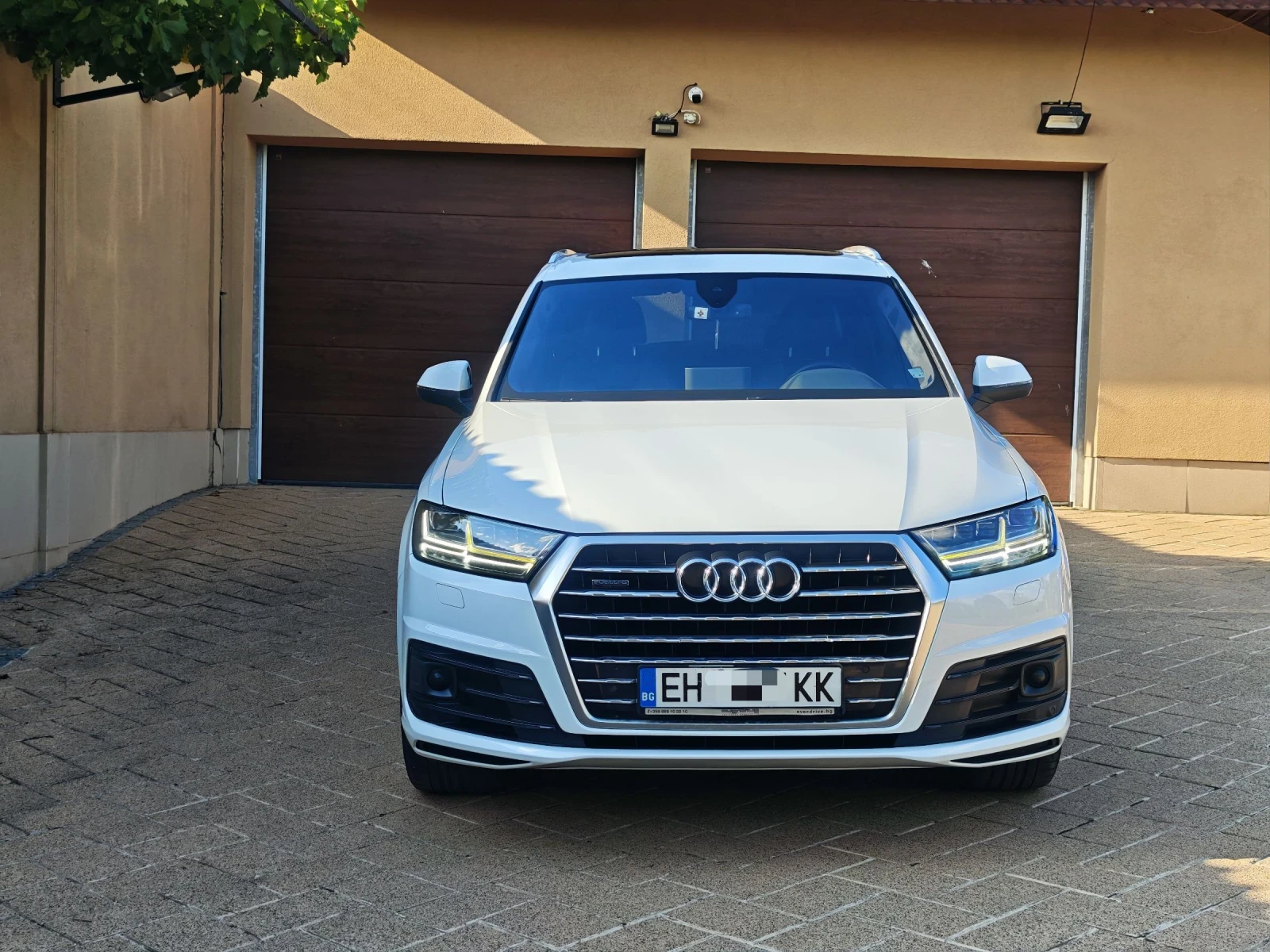 Audi Q7, снимка 2 - Автомобили и джипове - 55413528