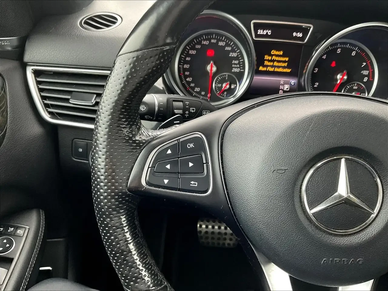 Mercedes-Benz GLE, снимка 13 - Автомобили и джипове - 56183826