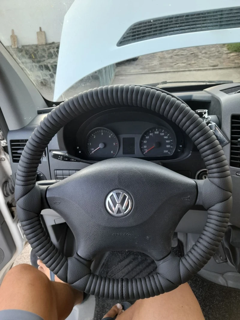 VW Crafter 2.0TDI 163к.с КЛИМАТРОНИК ЛИЗИНГ , снимка 14 - Бусове и автобуси - 46851361