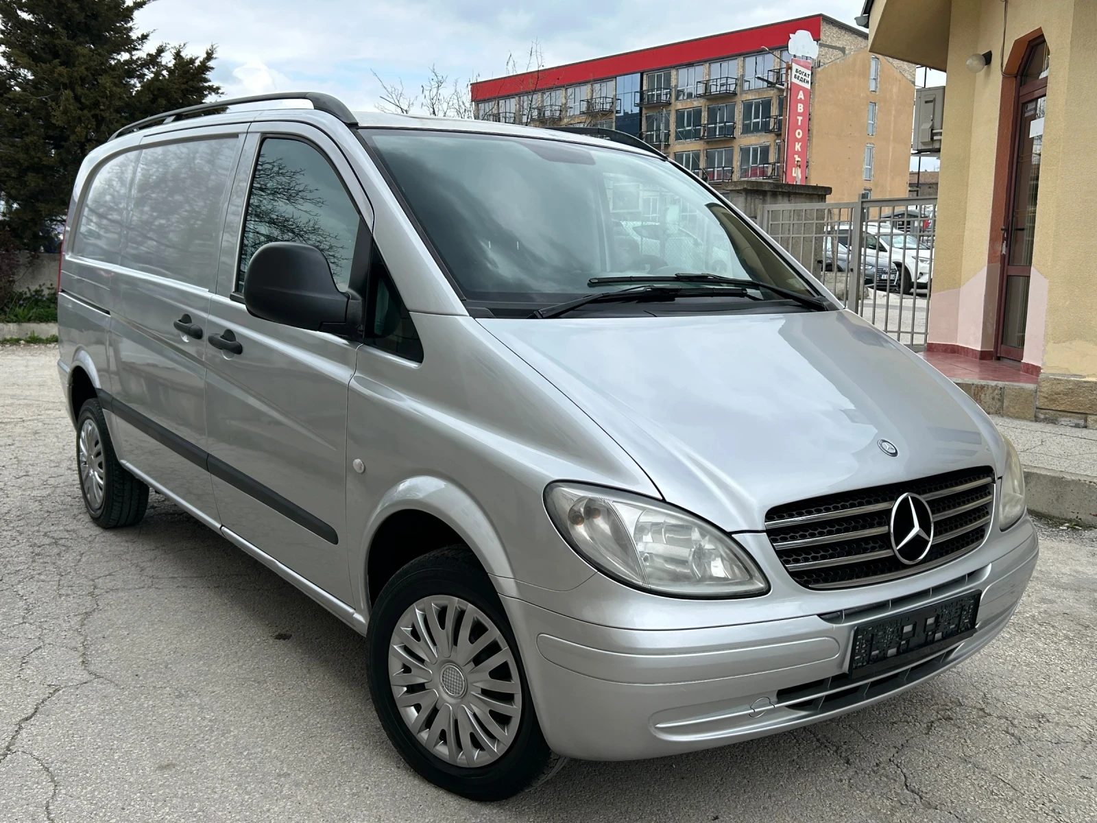 Mercedes-Benz Vito 2.2CDI 95k.c. КЛИМАТИК, снимка 3 - Бусове и автобуси - 54057850
