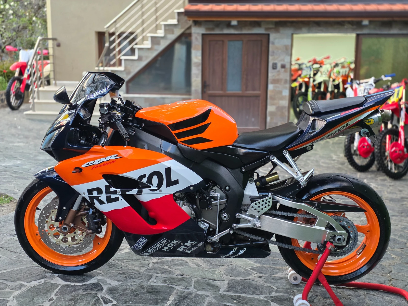 Honda Cbr 1000💥ЛИЗИНГ💥REPSOL, снимка 13 - Мотоциклети и мототехника - 54259943