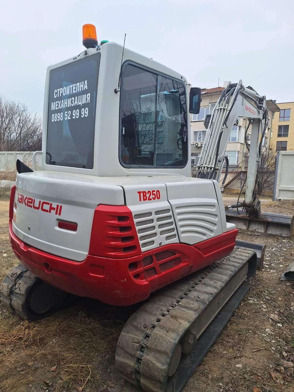 Багер Takeuchi TB 250 - изображение 4