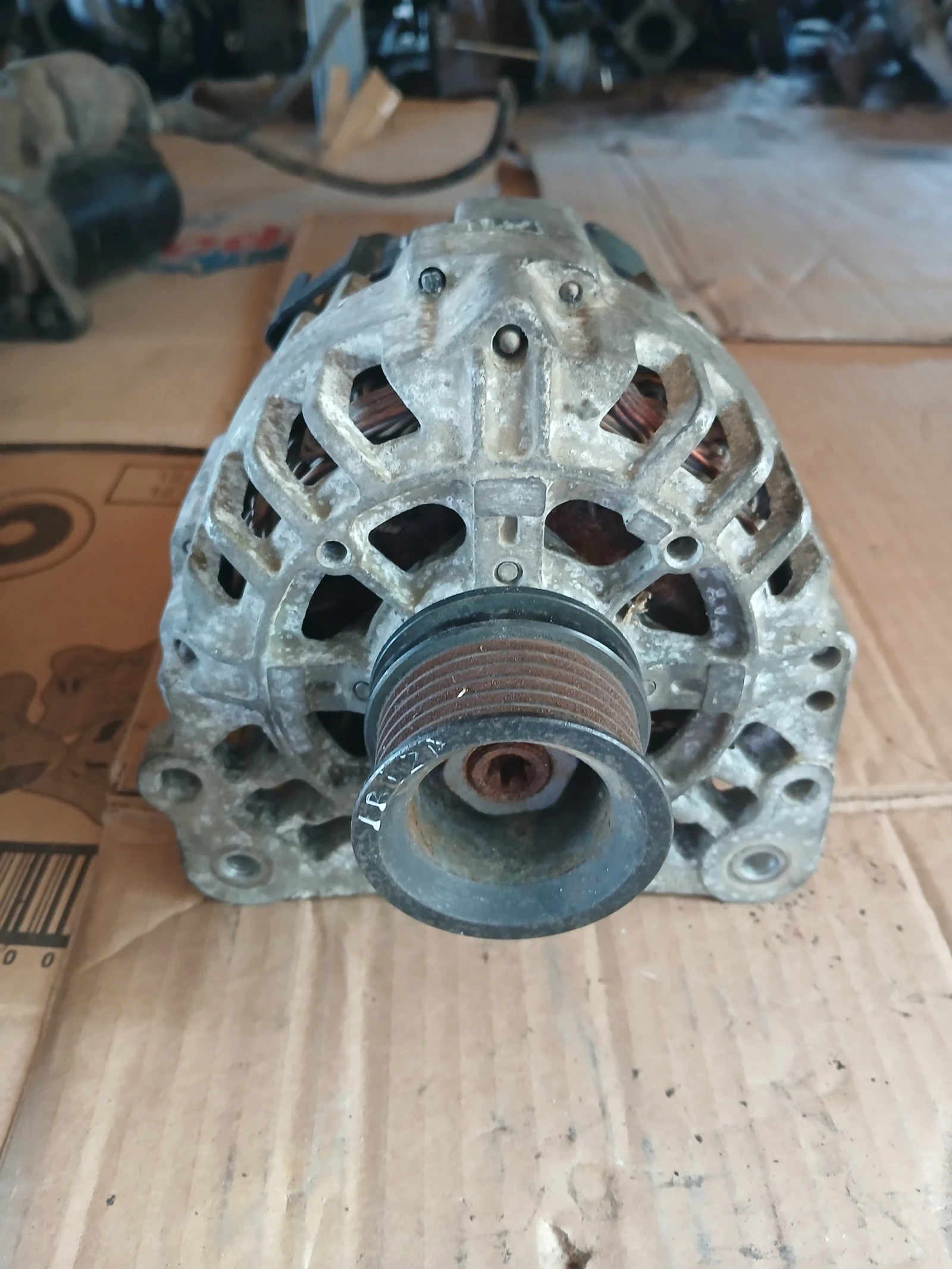 037 903 025 T алтернатор Seat Ibiza 