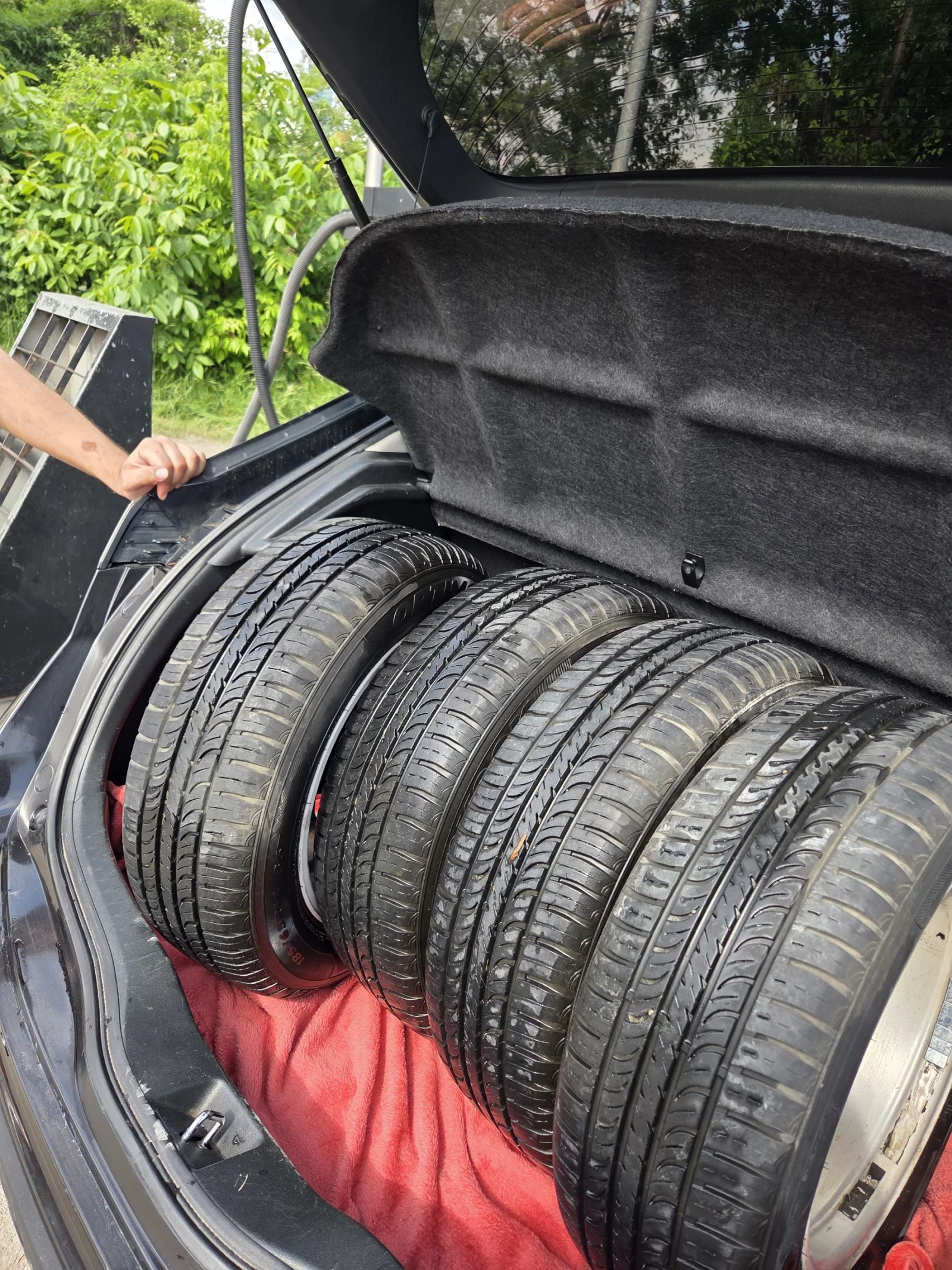���� � ������ 185/120R14 �� Peugeot 206 | Mobile.bg � ����������� 3