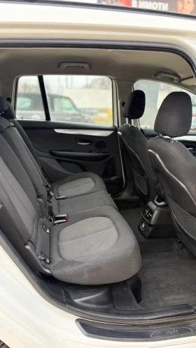 BMW 218, снимка 10