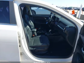 Kia Forte 2.0l Ex, снимка 5