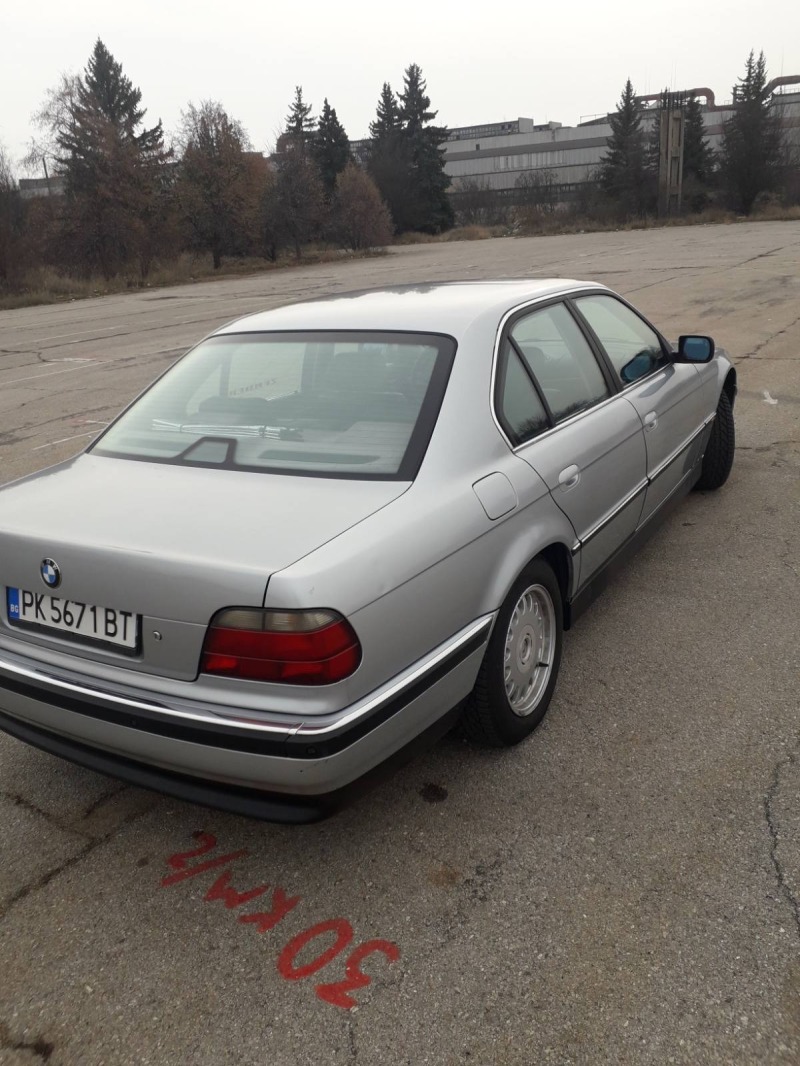 BMW 725, снимка 2 - Автомобили и джипове - 46247892