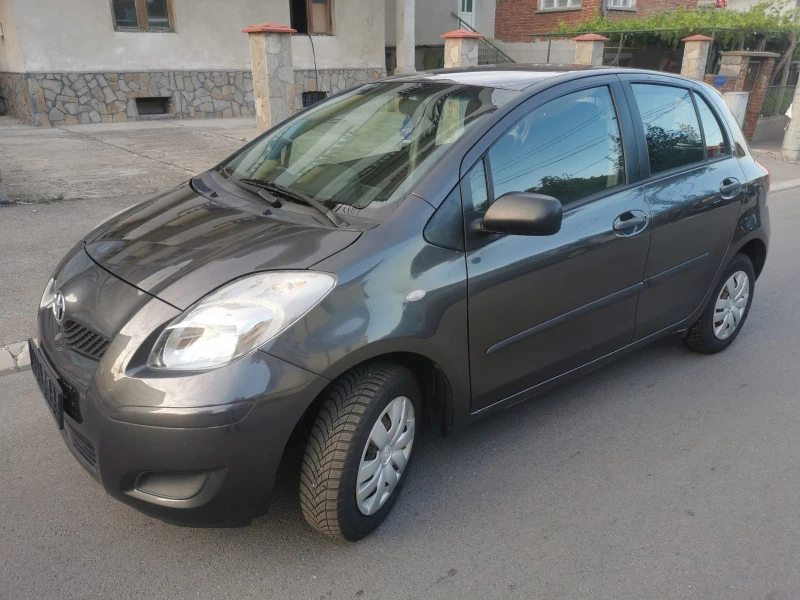 Toyota Yaris 1.0 benzin, feislift, снимка 7 - Автомобили и джипове - 46351967