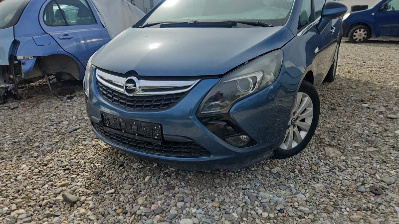 Opel Zafira 1, 6-150 кс-турбо метан, снимка 1 - Автомобили и джипове - 47794388