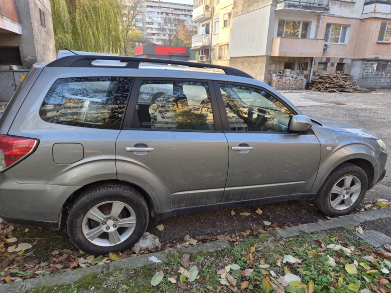 Subaru Forester, снимка 8 - Автомобили и джипове - 47995340