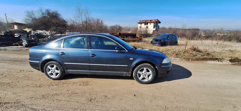 VW Passat, снимка 2 - Автомобили и джипове - 48847217