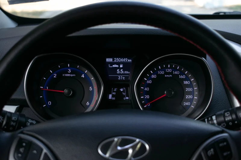 Hyundai I30 1.4 crdi, снимка 11 - Автомобили и джипове - 52350448