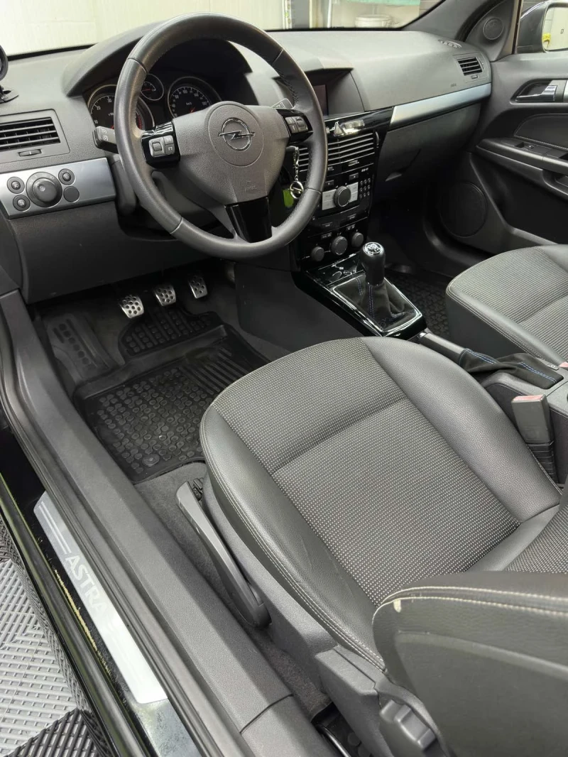 Opel Astra 1.9CDTI 230hp, снимка 15 - Автомобили и джипове - 53099205