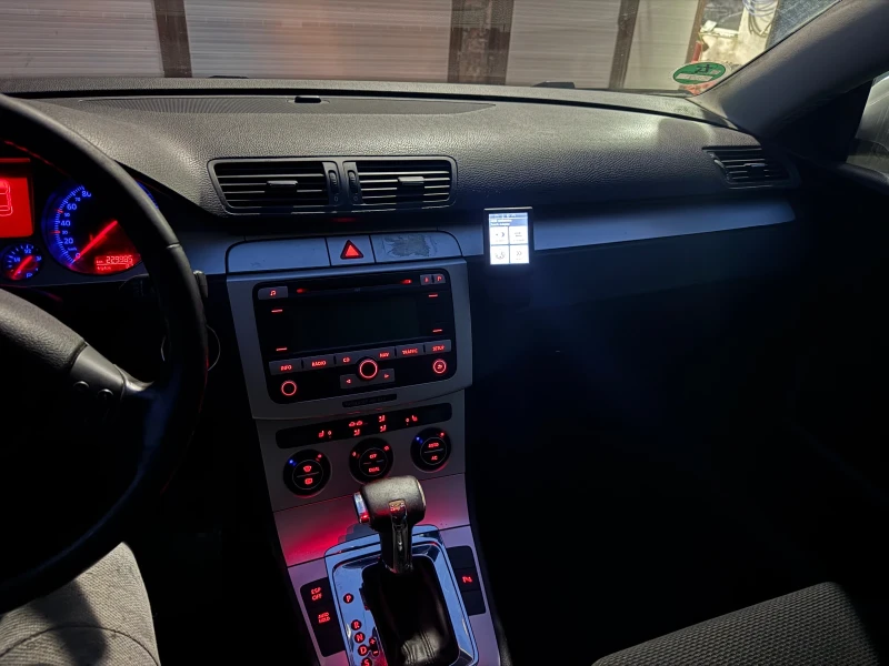 VW Passat, снимка 4 - Автомобили и джипове - 53276461